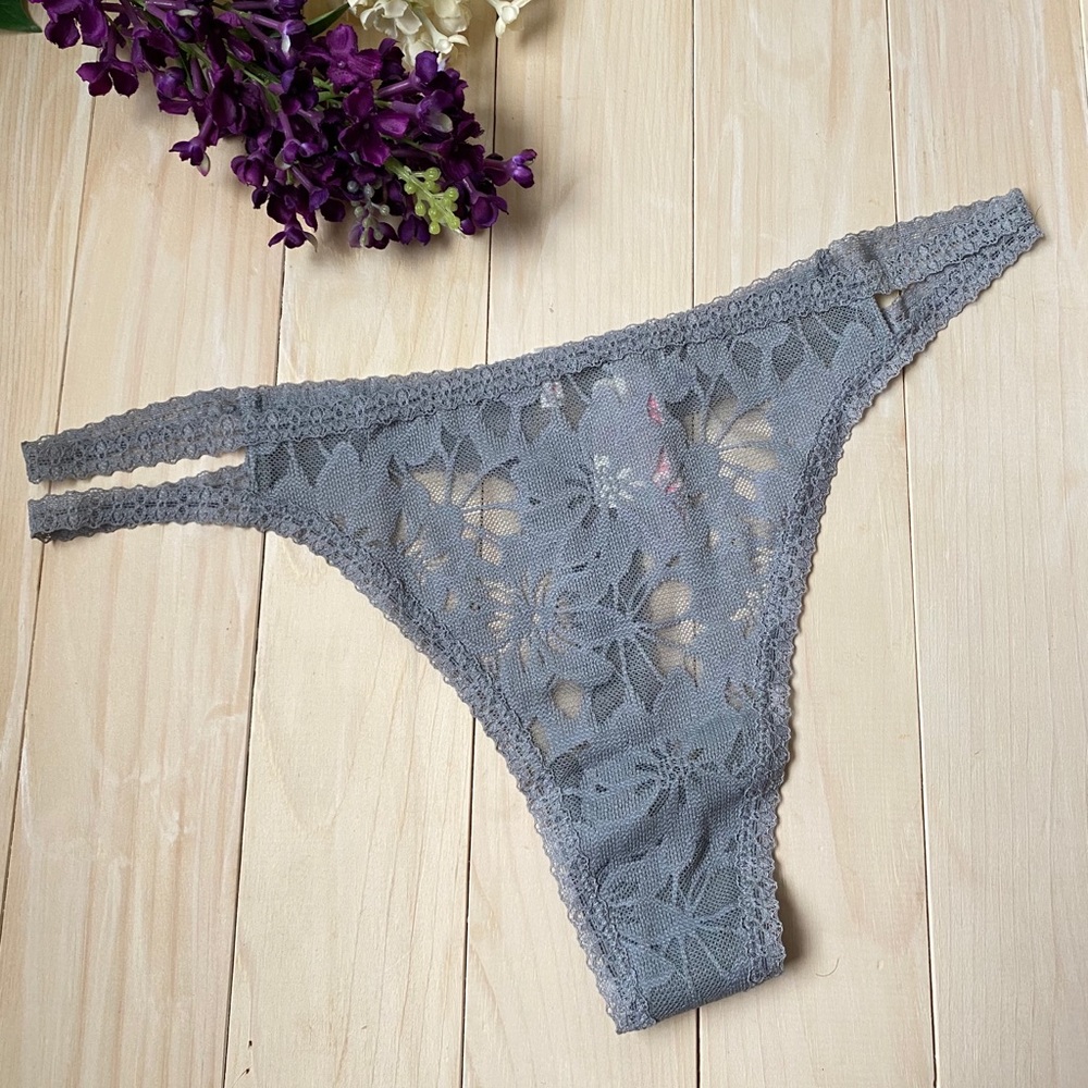 PINK Victoria’s Secret Gray Strappy Lace Thong XL - Picture 2 of 6